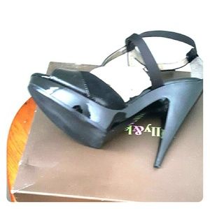 Kelly & Katie Sophia black heel Sandals